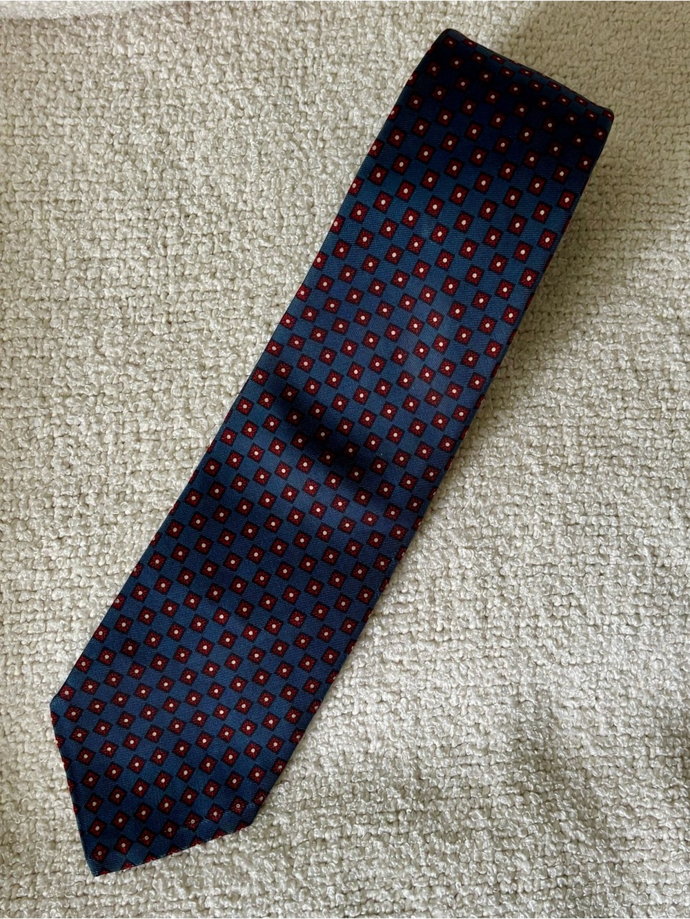 Brooks Brothers Men's Blue Red Geometric Silk Tie Woven Printed in England